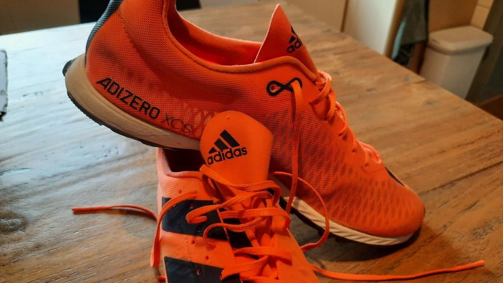 Adidas Allround spikes maat 42 Adzero XCS, Sport en Fitness, Loopsport en Atletiek, Ophalen of Verzenden, Zo goed als nieuw, Spikes