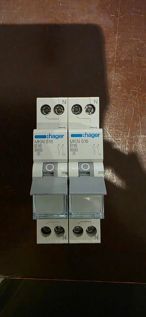 diverse aardlekautomaten en automaten grond en t.v kabel, Ophalen of Verzenden, Nieuw