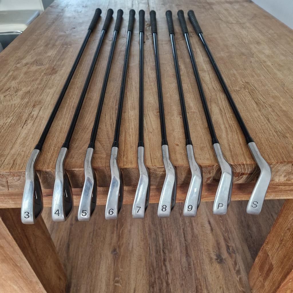 Golfset Black Diamond ijzers rechtshandig, Sport en Fitness, Golf, Ophalen of Verzenden