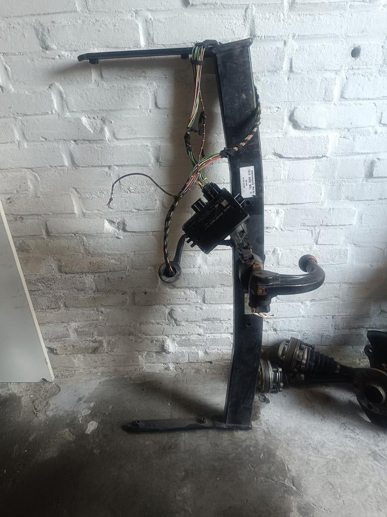 Afneembaar trekhaak golf 6 compleet met kabels en module, Auto-onderdelen, Trekhaken, Ophalen of Verzenden