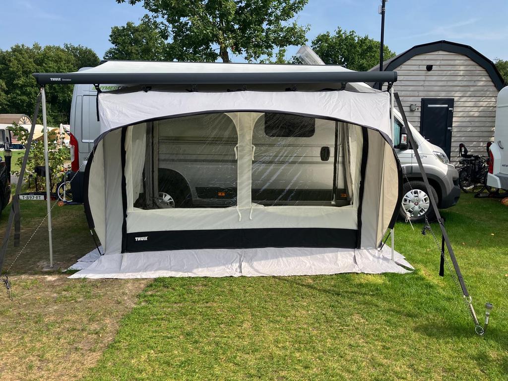 Thule quickfit M, Ophalen of Verzenden, Zo goed als nieuw