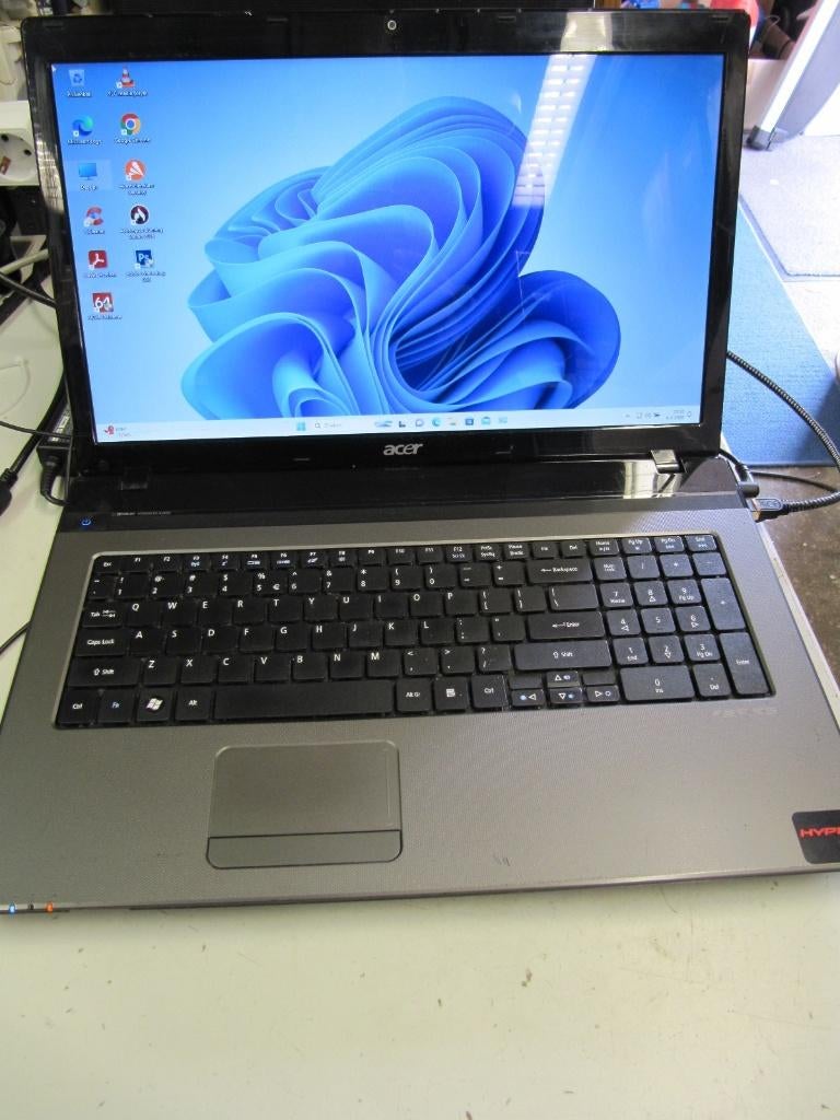 4 Laptops per stuk € 90.-. 2x acer,1x asus,1x toshiba, 256 GB, 2 tot 3 Ghz, Ophalen of Verzenden, Zo goed als nieuw