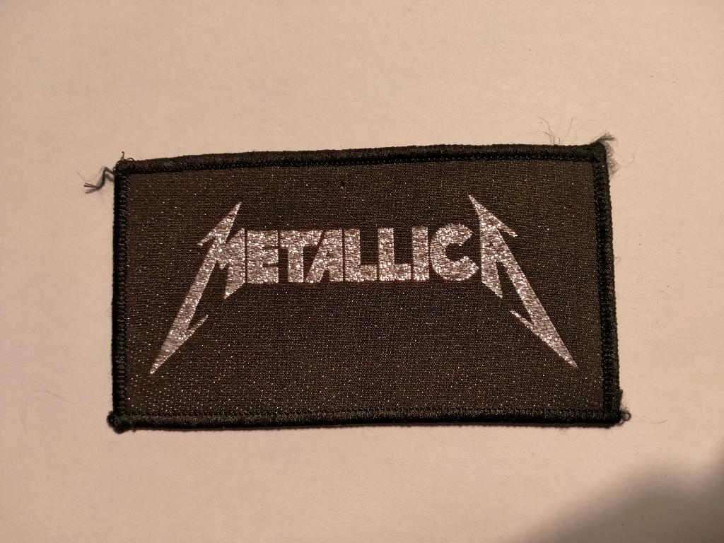 Metallica metal hardrock logo patch kleding embleem RARE, Verzamelen, Muziek, Artiesten en Beroemdheden, Zo goed als nieuw, Kleding