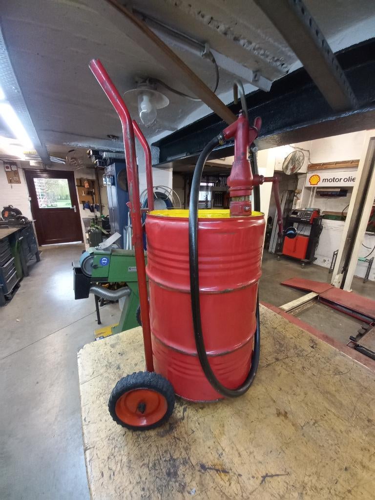 olie vatpomp, Ophalen, Gebruikt