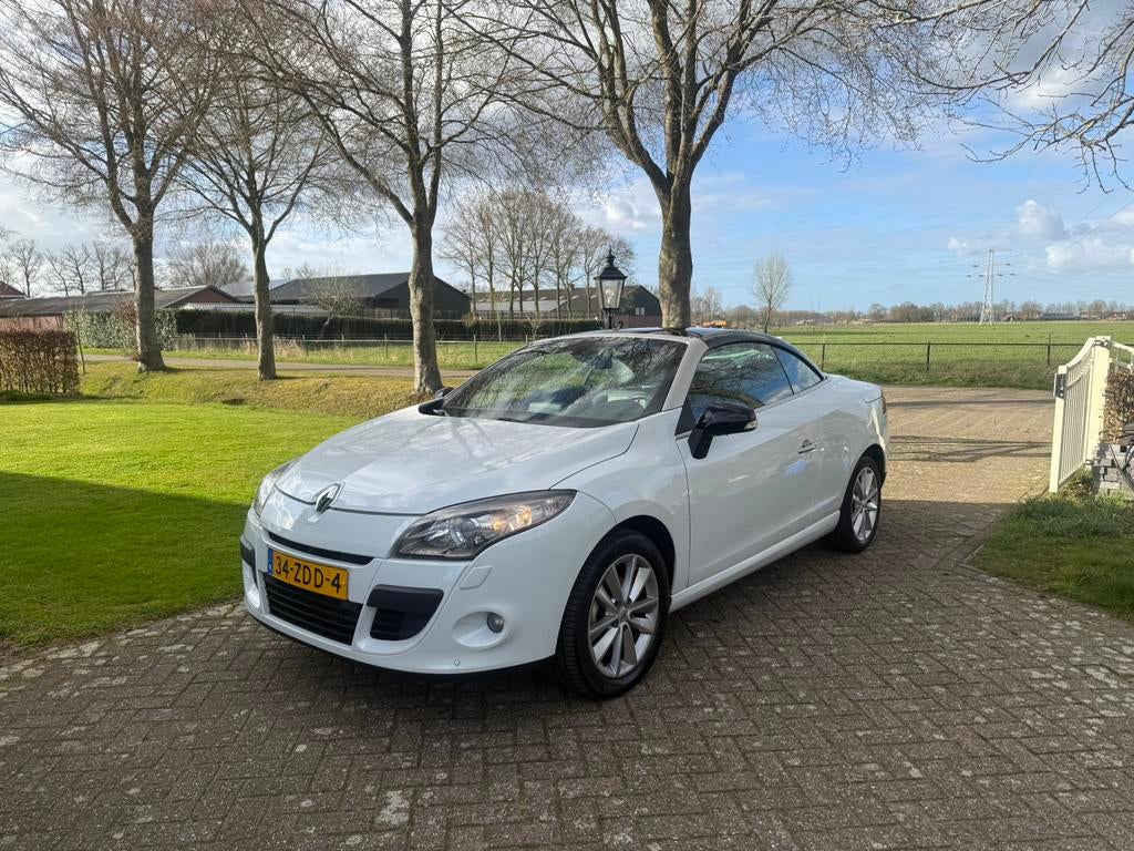 Renault Mégane Coupé-Cabriolet III 1.4 2012 NAP wit 230000km, Voorwielaandrijving, Zwart, Cabriolet, Wit