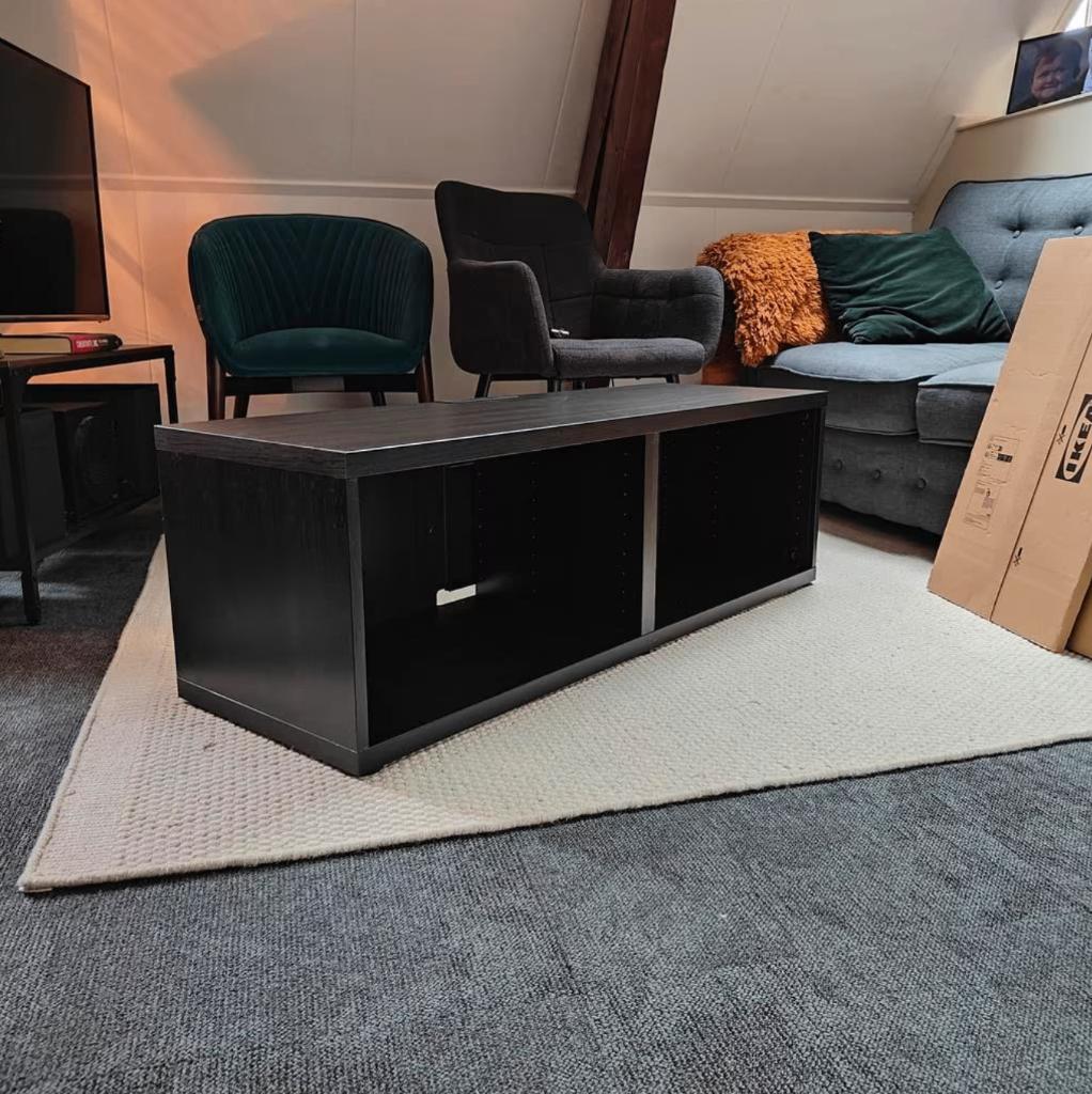 BESTÅ tv-meubel met deuren, zwartbruin/walnoot effect, Huis en Inrichting, Ophalen, Nieuw, 50 tot 100 cm, Minder dan 100 cm