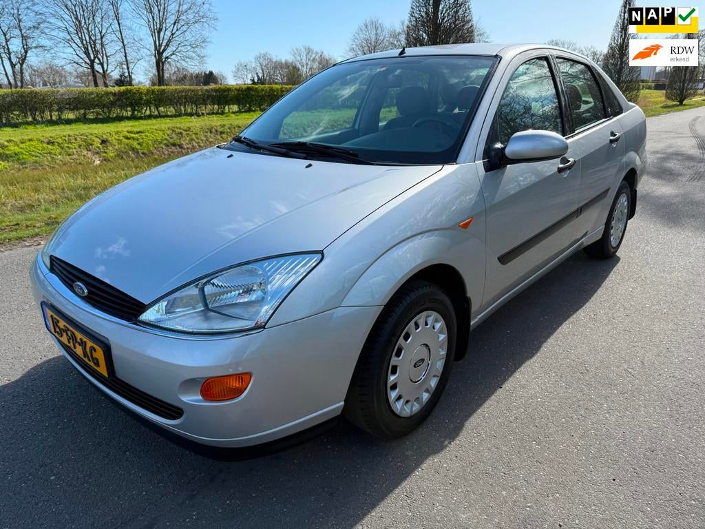 Ford Focus 1.6-16V Ghia NIEUWSTAAT, Auto's, 1596 cc, 101 pk, Gebruikt, 49 €/maand