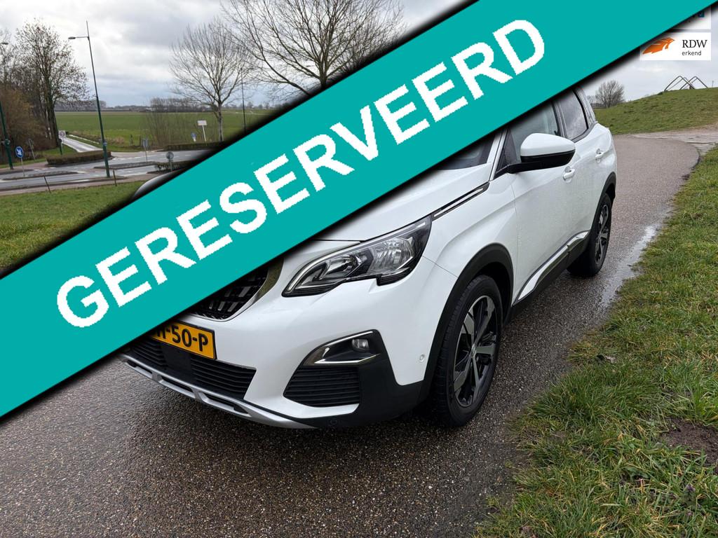 Peugeot 3008 1.2 PureTech Allure Trek H. Sfeer Luxe, Gebruikt, 1199 cc, Leder en Stof, Wit
