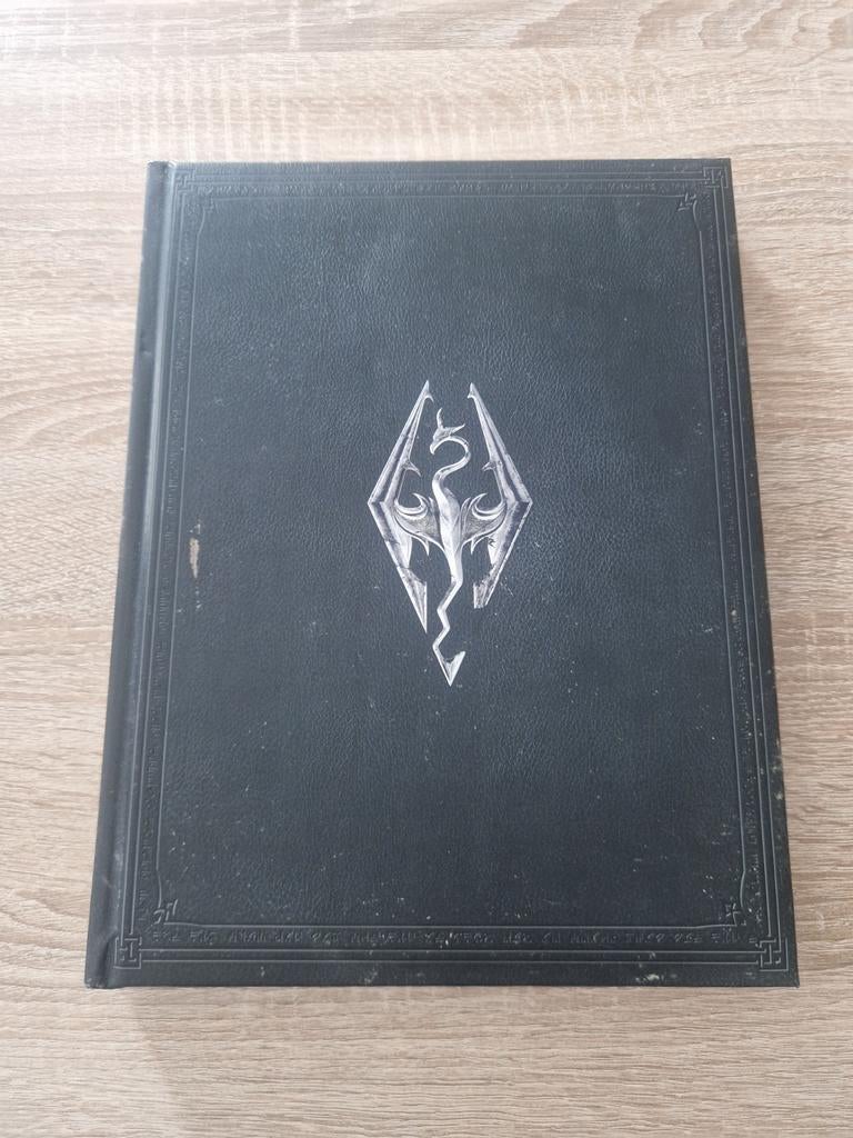 The Elder Scrolls 5 Skyrim Collectors Edition Art Book, Boeken, Overige Boeken, Ophalen of Verzenden, Zo goed als nieuw