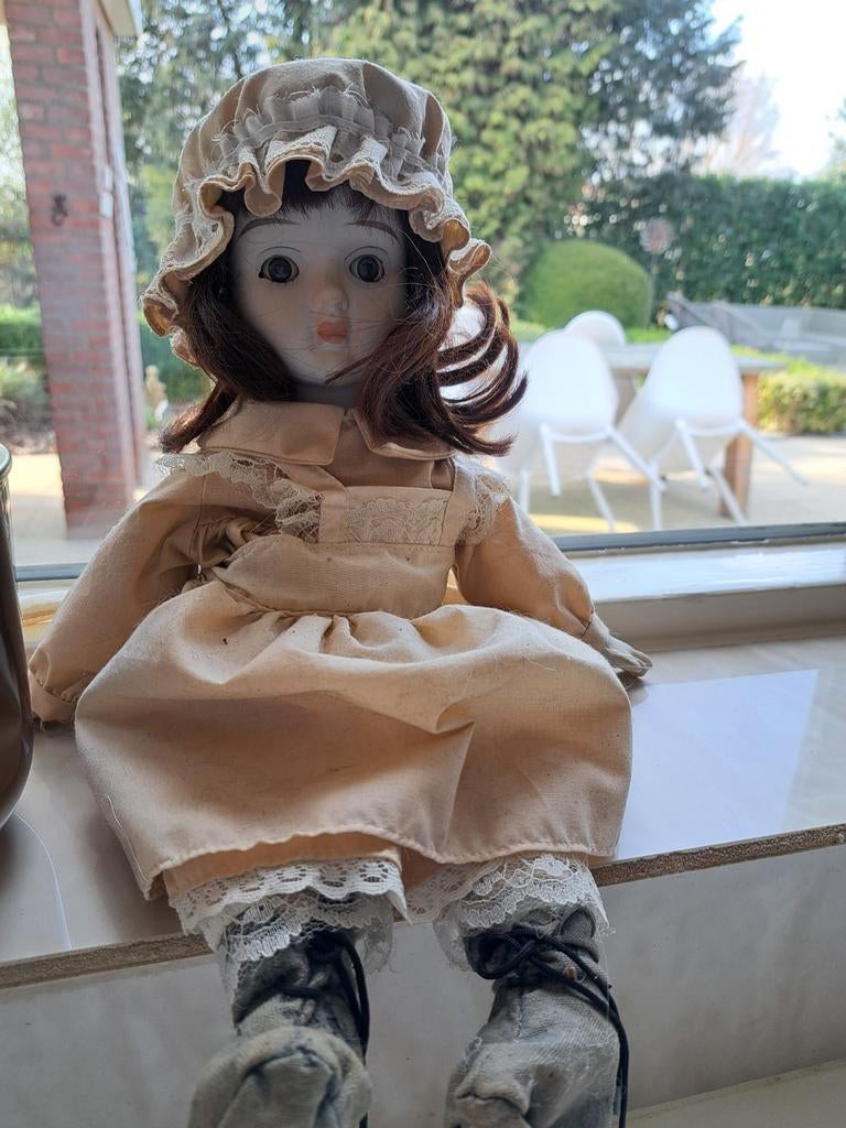 Antieke pop, Ophalen