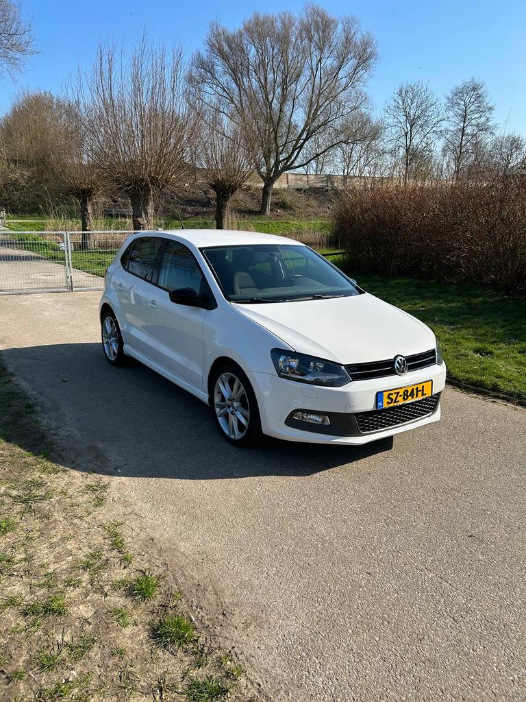 Volkswagen Polo 1.2 TSI 77KW 2013 Wit, Voorwielaandrijving, 40 €/maand, Wit, 988 kg