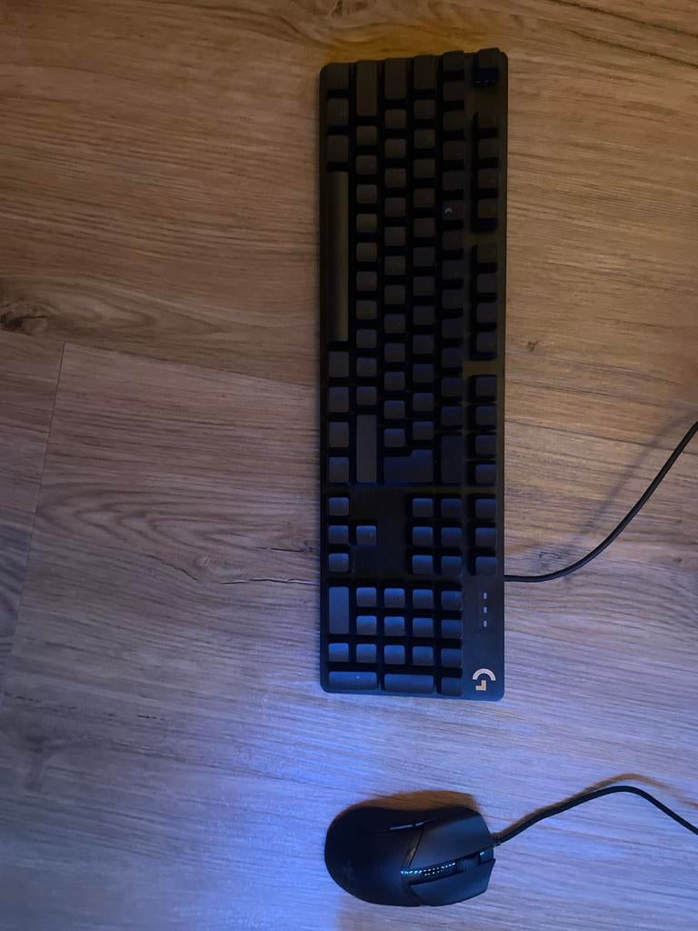 Razer Cobra Gaming Muis & Logitech G413 SE Toetsenbord, Computers en Software, Gebruikt, Toetsenbord en muis-set, Ophalen of Verzenden