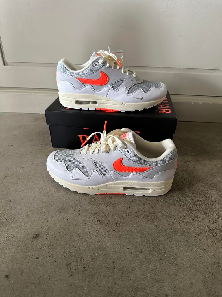 Nike air max 1 x Patta Waves hyper crimson (maat 44), Overige kleuren, Nieuw, Ophalen of Verzenden, Sneakers of Gympen