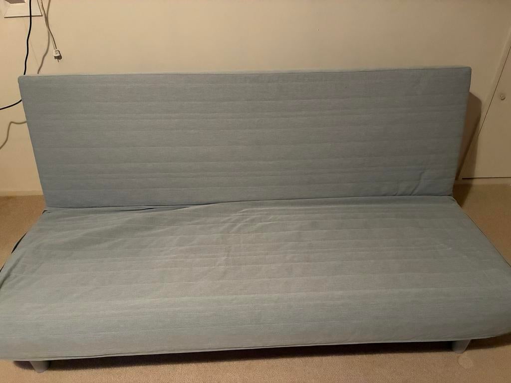 Slaapbank Beddinge met grijze hoes Ikea, Huis en Inrichting, Ophalen, Tweepersoons, 140 cm, Zo goed als nieuw