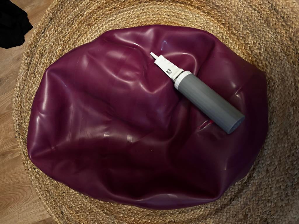 Fitnessbal van Decathlon met pomp, Ophalen of Verzenden, Gebruikt, Buik, Fitnessbal