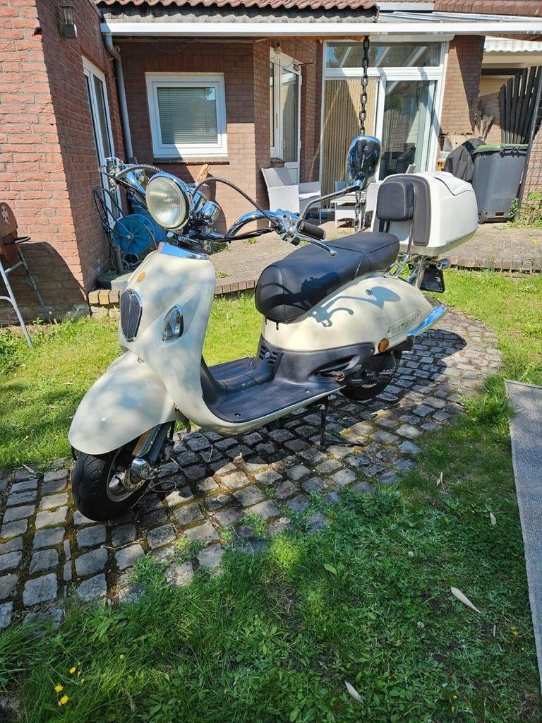 Sloop Scooter Parts Tilburg, Ophalen of Verzenden, Gebruikt, Overige typen, Overige merken