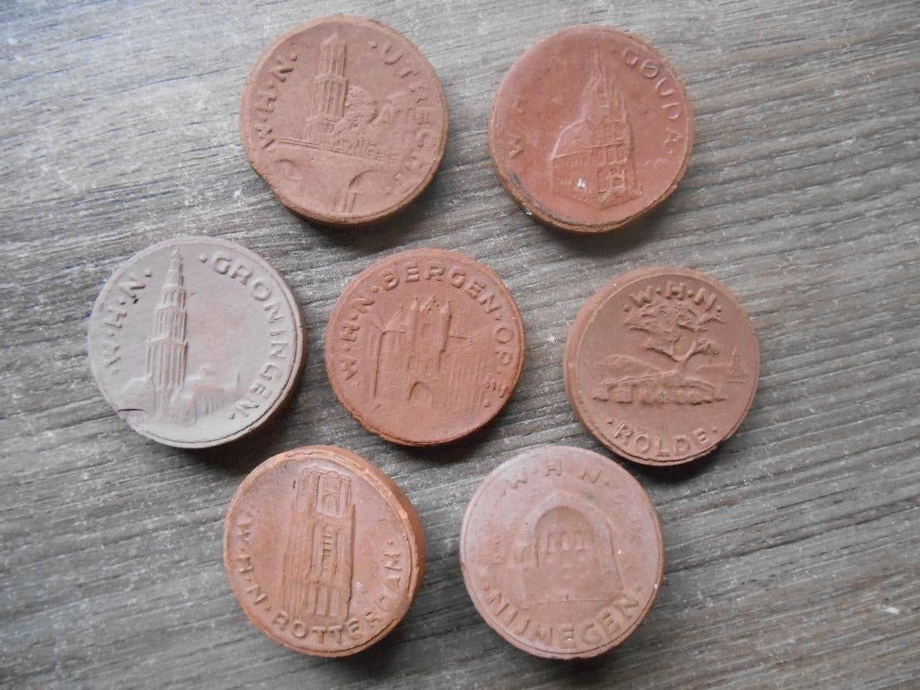 Winterhulp Nederland WHN Baksteentjes 1941 Raadhuizen, Ophalen of Verzenden, Overige soorten, Nederland, Overige typen