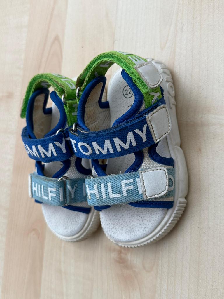 Tommy Hilfiger sandalen maat 22, Schoenen, Ophalen of Verzenden, Zo goed als nieuw, Jongen