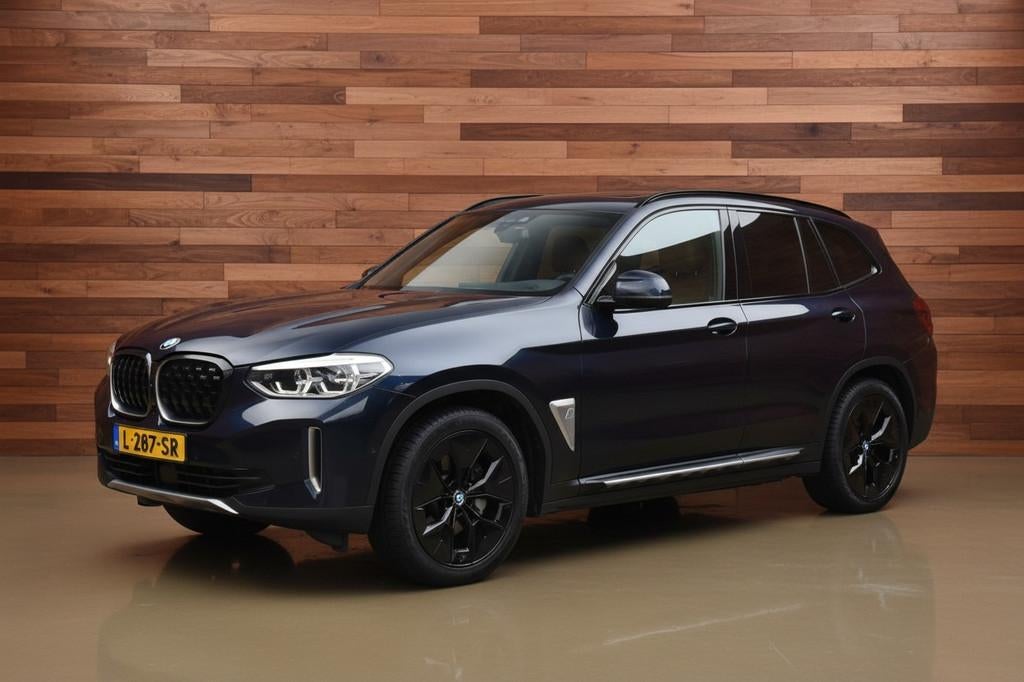 BMW iX3 High Executive 80 kWh | SOH 97,96% | SHADOW LINE | P, Automaat, Adaptive Cruise Control, Achterwielaandrijving, Gebruikt
