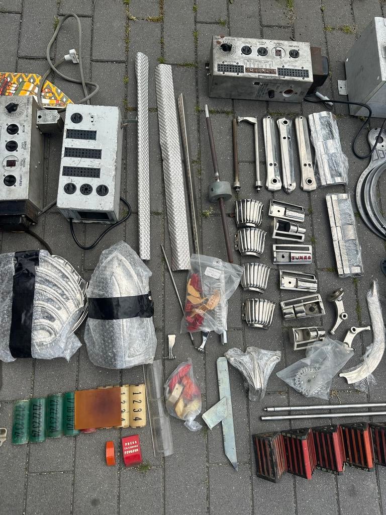 Wie zoekt er nog Wurlitzer 1100 onderdelen ??, Verzamelen, Ophalen, Zo goed als nieuw, Wurlitzer