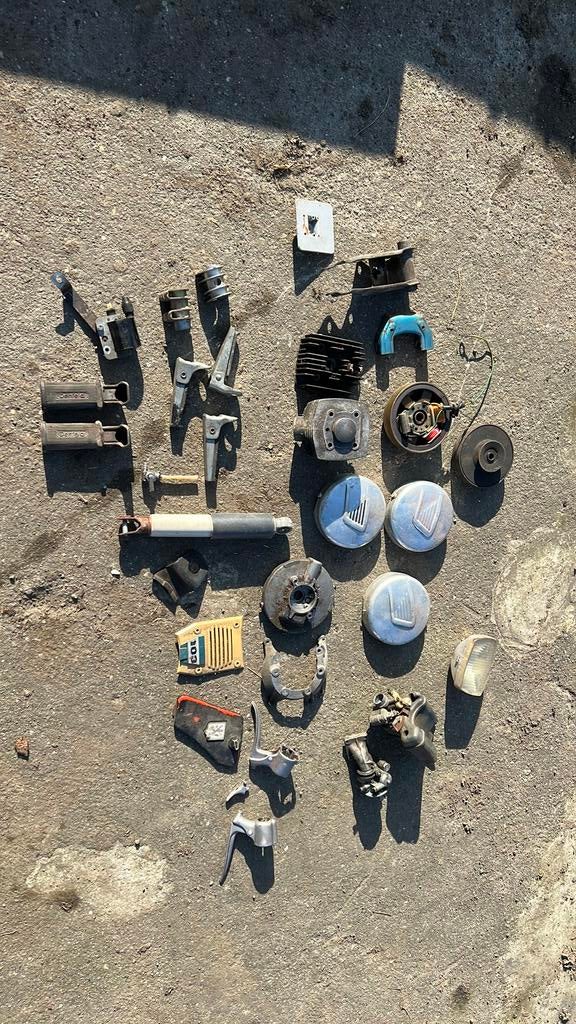 Partijtje Peugeot onderdelen ., Fietsen en Brommers, Brommeronderdelen | Oldtimers, Ophalen of Verzenden, Gebruikt, Cilinder, Overige merken