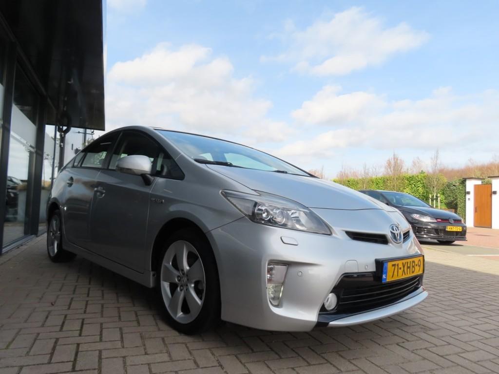 Toyota PRIUS 1.8 Dynamic Ecc Navi Camera Trekhaak Pano 2012, Auto's, Automaat, Euro 5, Gebruikt, 4 cilinders