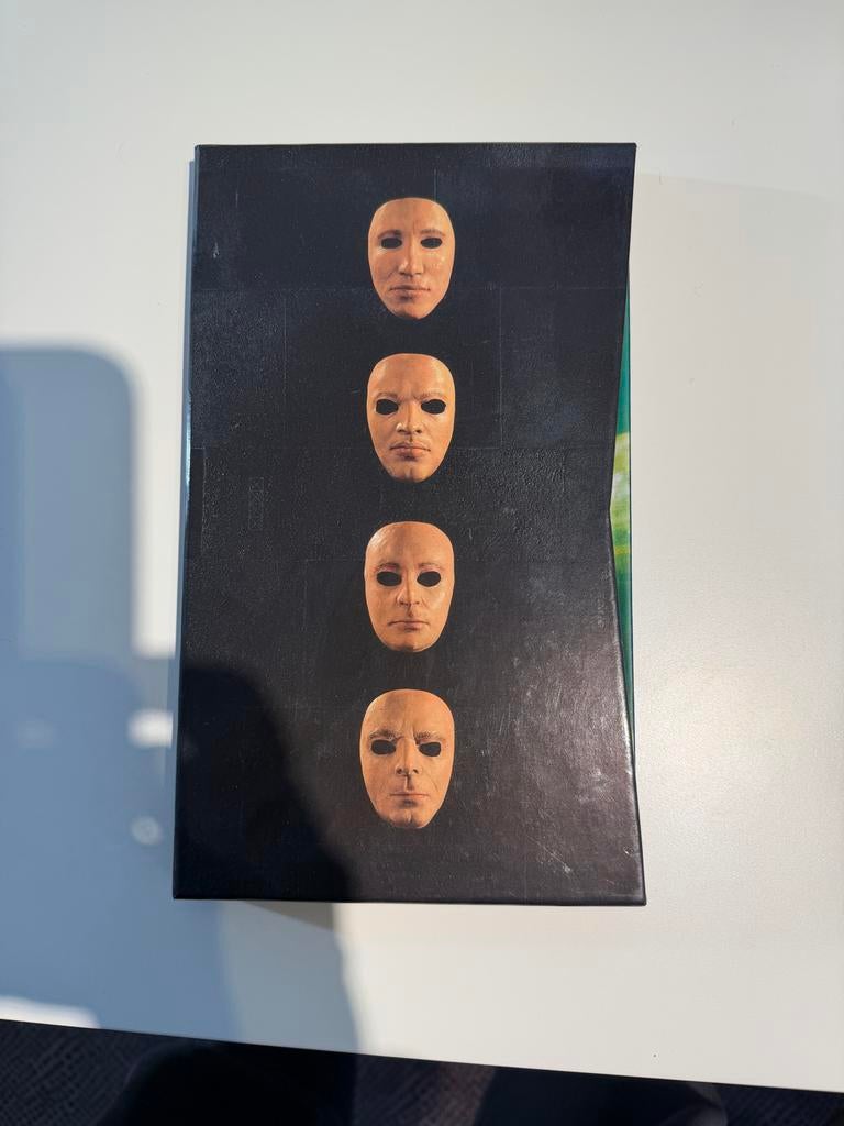 Pink Floyd - The Wall: Live 1980-1981 (Boek), Ophalen of Verzenden, Zo goed als nieuw, Artiest