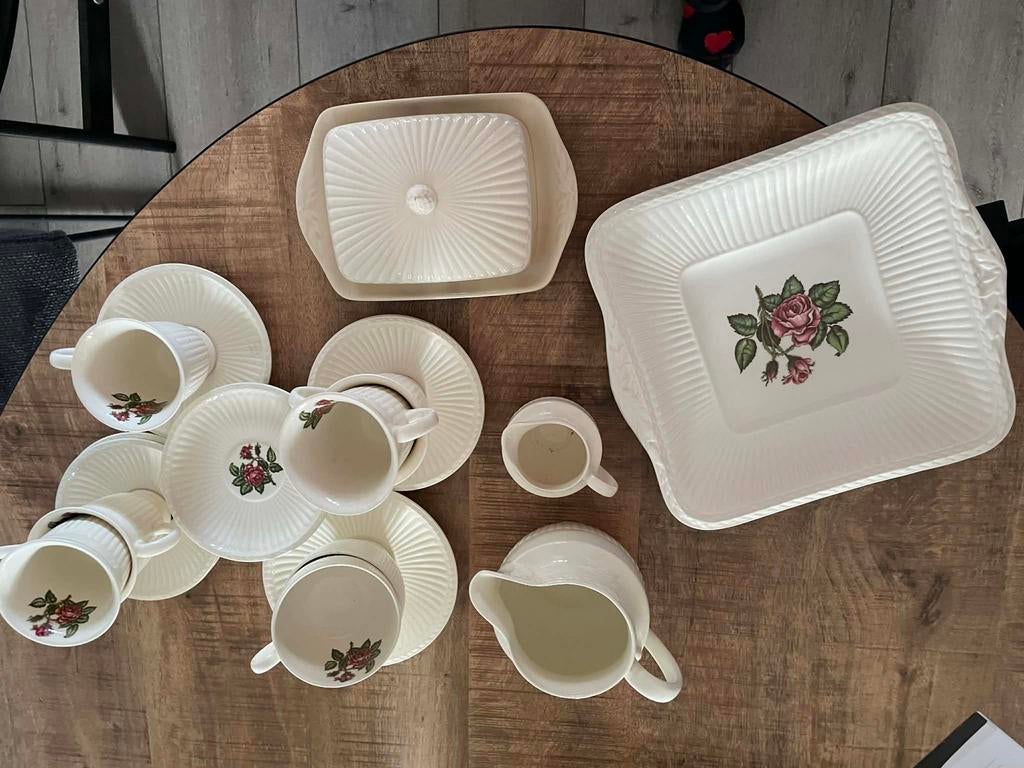 Wedgwood servies te koop, Ophalen
