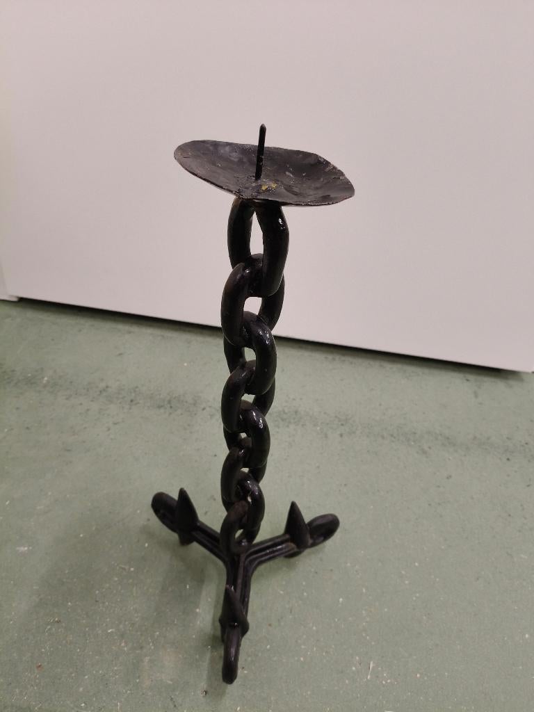 Smeedijzeren kandelaar  (Leeuwarden), Ophalen, Overige materialen