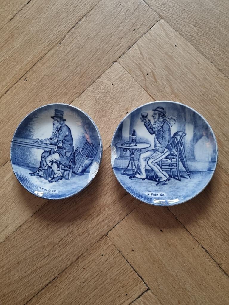 2 kleine delfts blauwe bordjes 11cm, 1 met schade, Ophalen of Verzenden