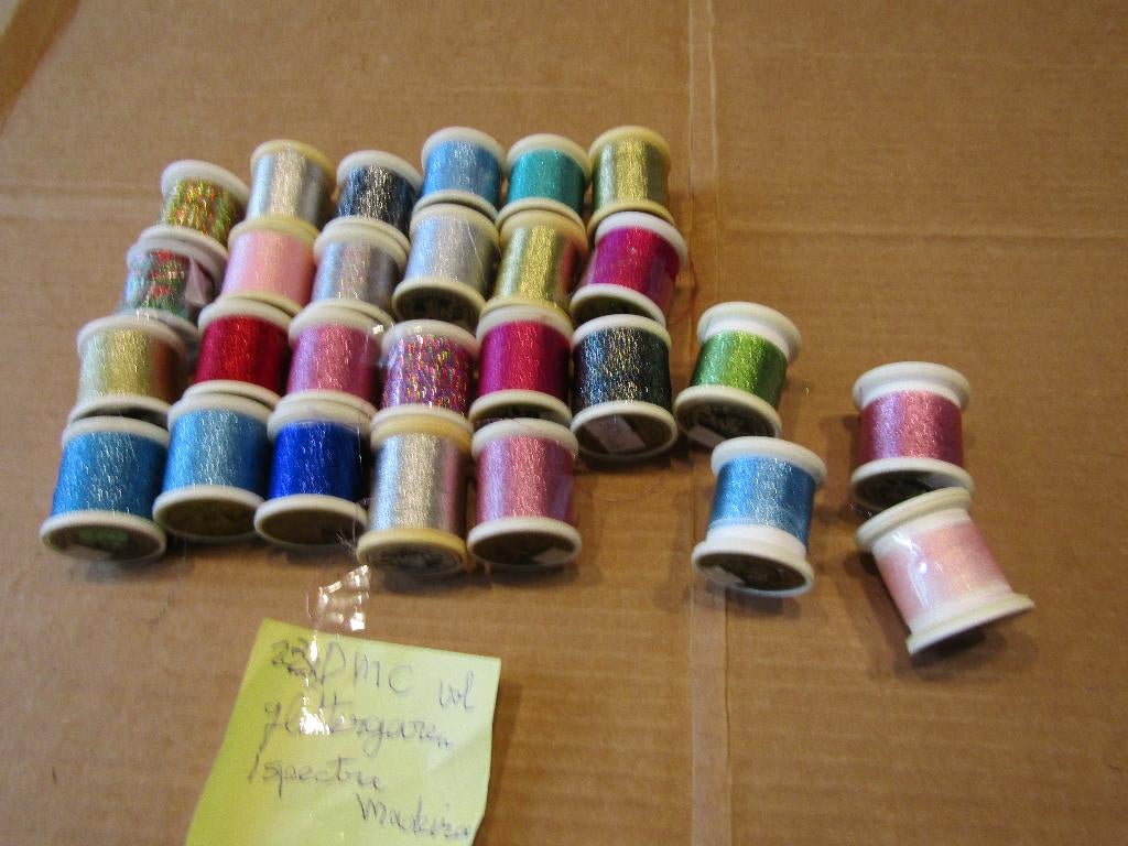 Party met 23 x DMC Glittergaren (1 Spectra  Madeira .), Ophalen, Nieuw, Borduurgaren of Zijde