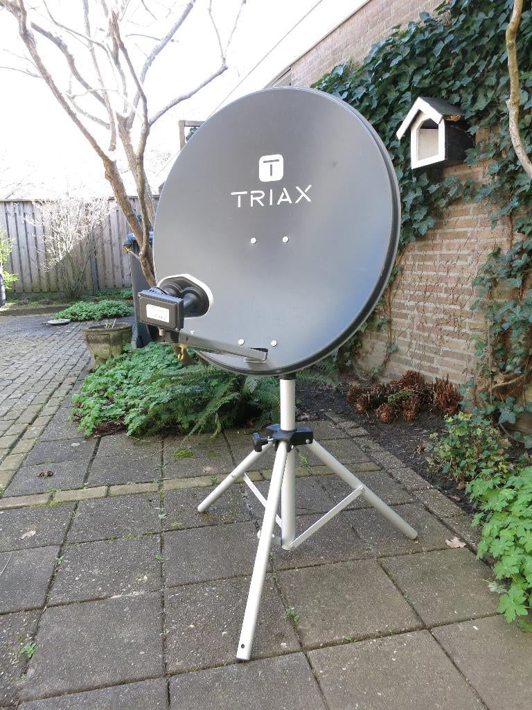 Satellietschotel Triax met Denson DS1010 Road V1A Compleet, Audio, Tv en Foto, Schotelantennes, Ophalen, Zo goed als nieuw, Overige merken