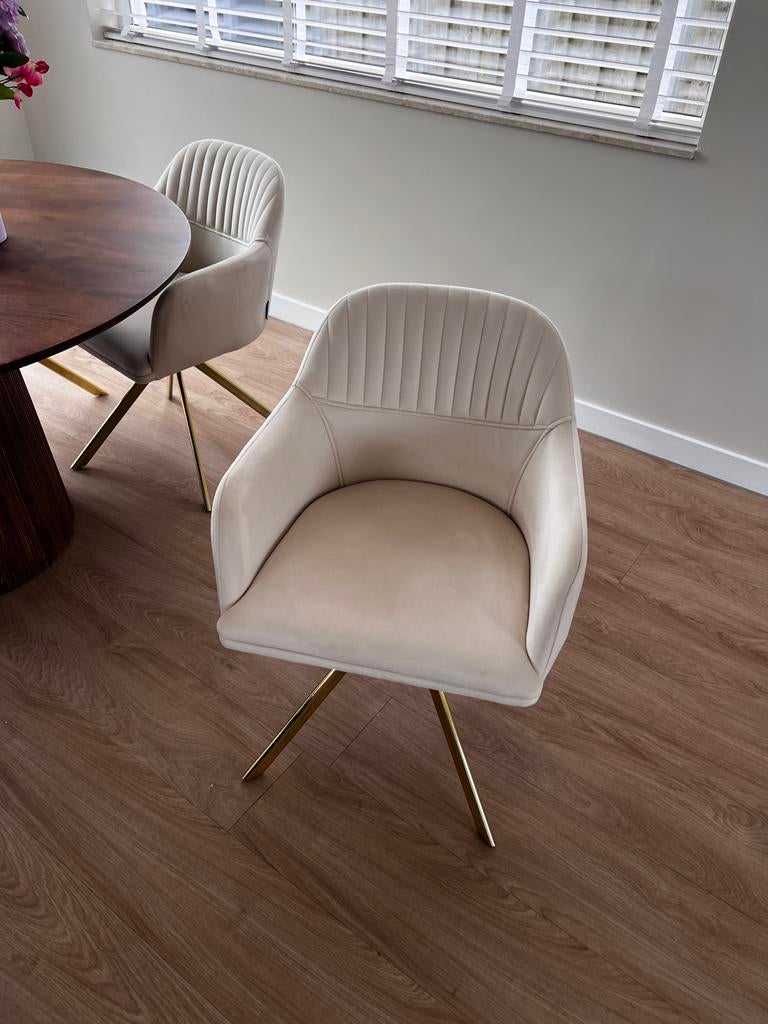 Witte velourse stoelen met gouden onderstel, Huis en Inrichting, Stoelen, Ophalen, Wit, Nieuw, Stof