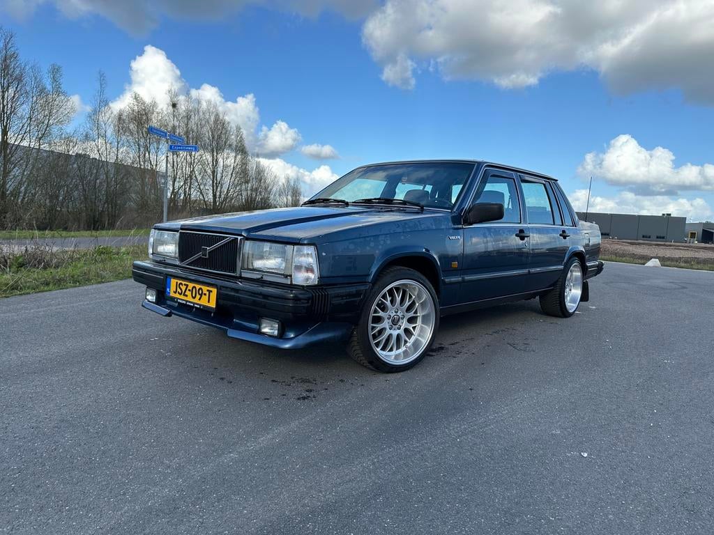 Volvo 740 Sedan GLE, Auto's, 1190 kg, 2316 cc, Blauw, 113 pk