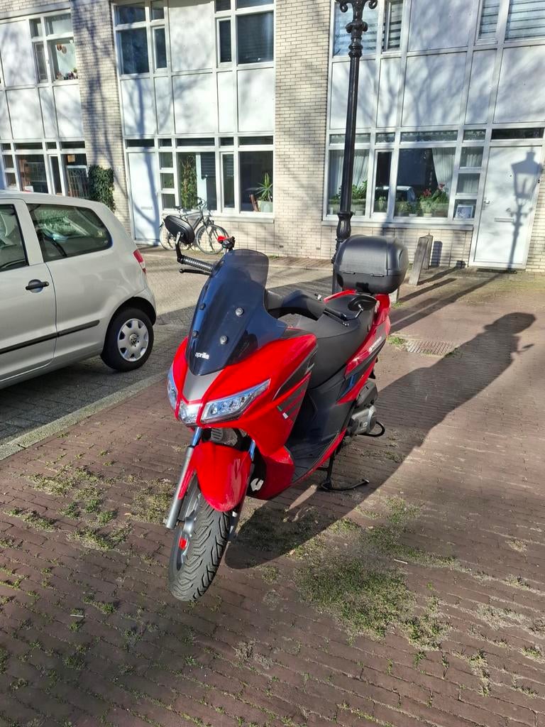 Aprilia SXR 50 Scooter Rood 45km, Ophalen, Overige modellen, Maximaal 45 km/u, Zo goed als nieuw