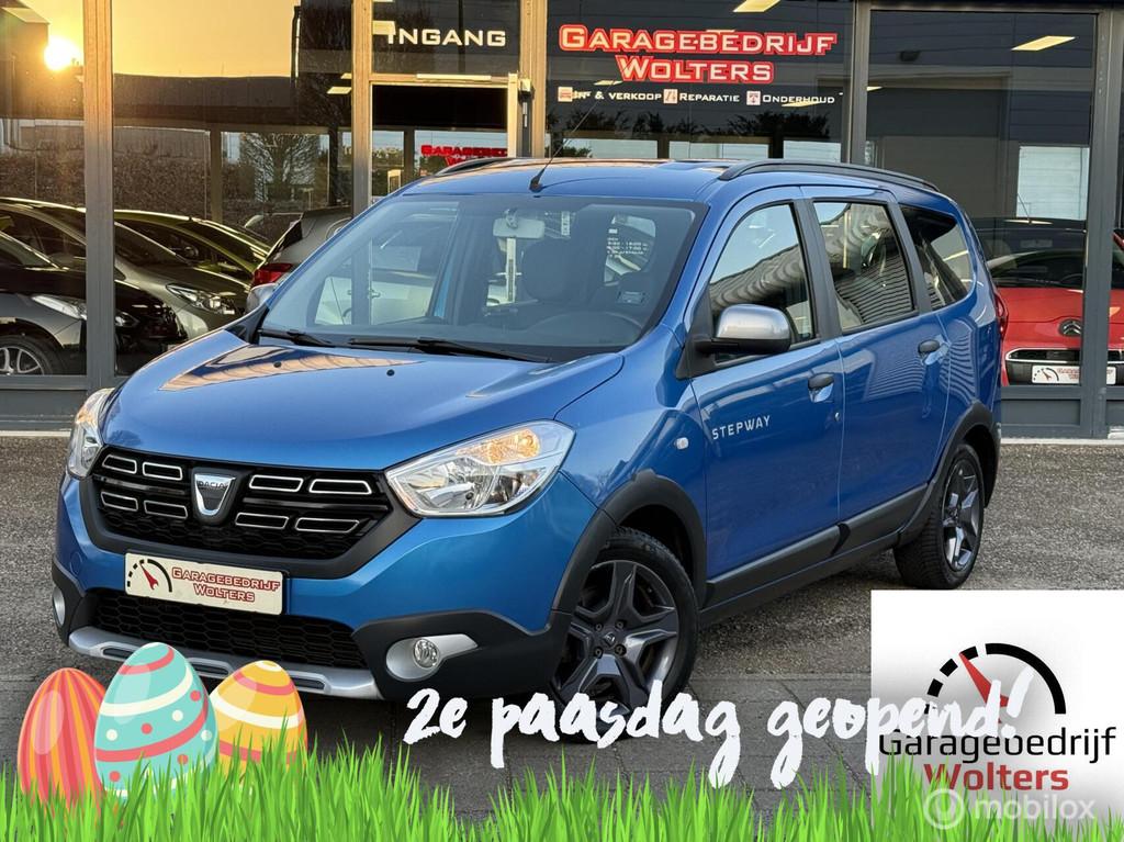 Dacia Lodgy 1.2 TCe Stepway CRUISE NAVI CAMERA PARK.SENS., Voorwielaandrijving, Stof, Gebruikt, Zwart