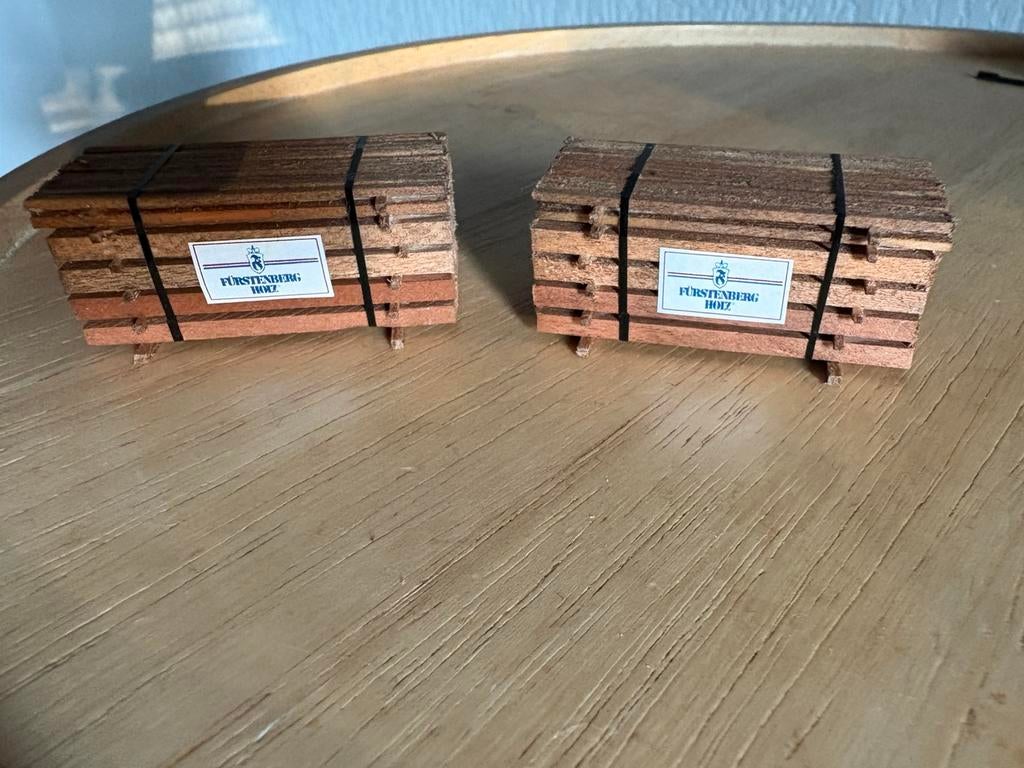 2 PALLETS HOUT, Ophalen of Verzenden, Zo goed als nieuw