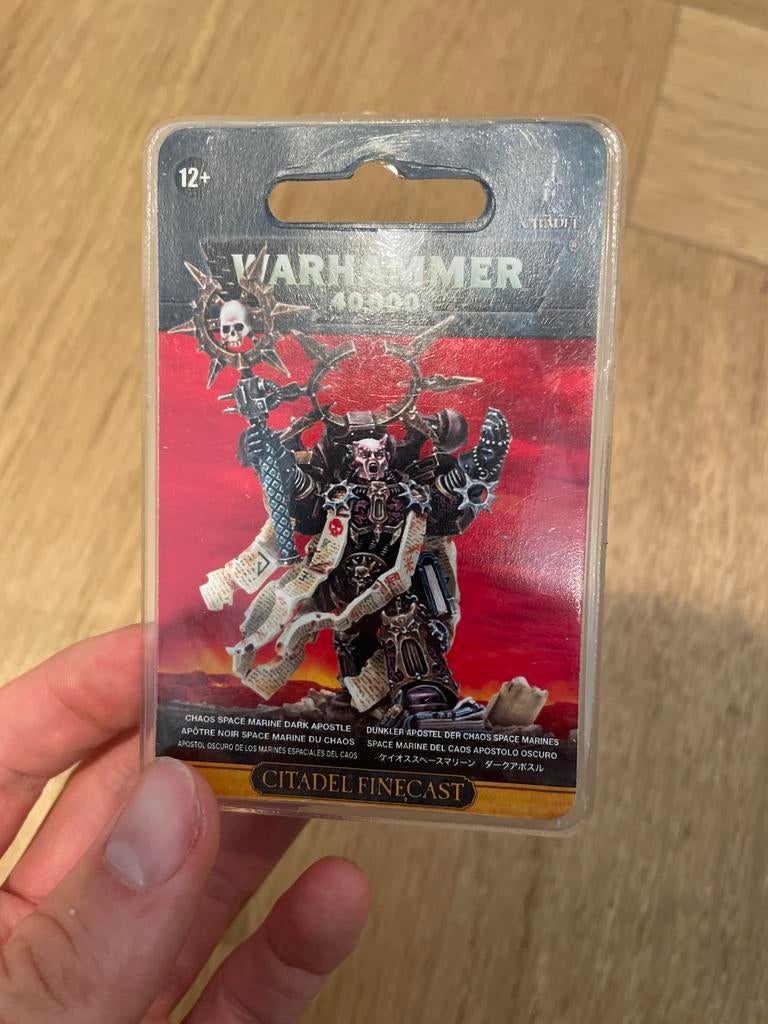 Warhammer 40K Chaos Space Marine Dark Apostle, Ophalen of Verzenden, Nieuw, Warhammer 40000, Figuurtje(s)