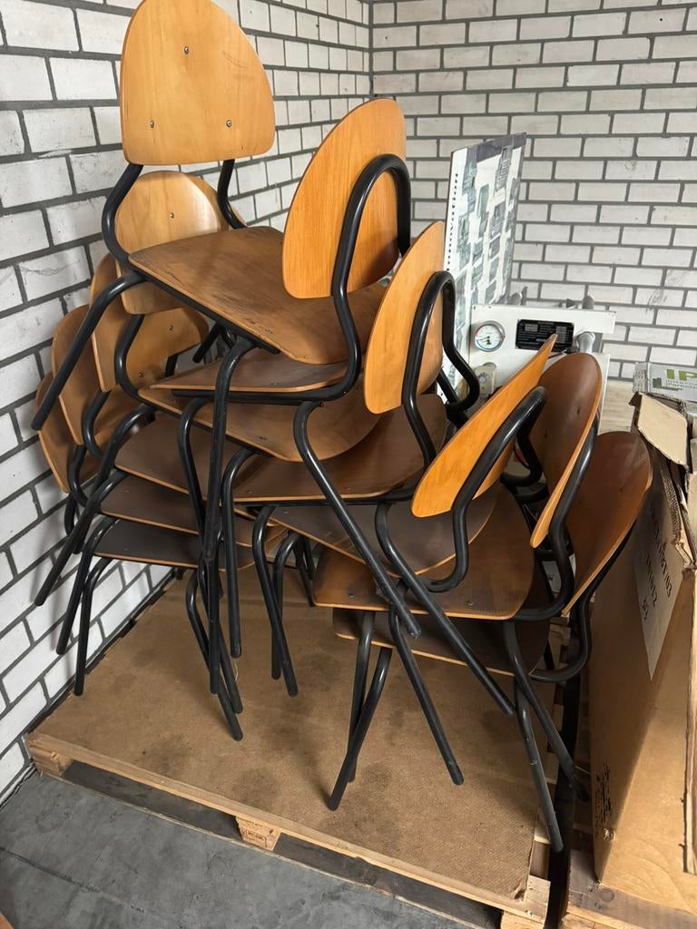 Stoelen, Huis en Inrichting, Stoelen, Ophalen, Gebruikt, Bruin, Kantine stoelen