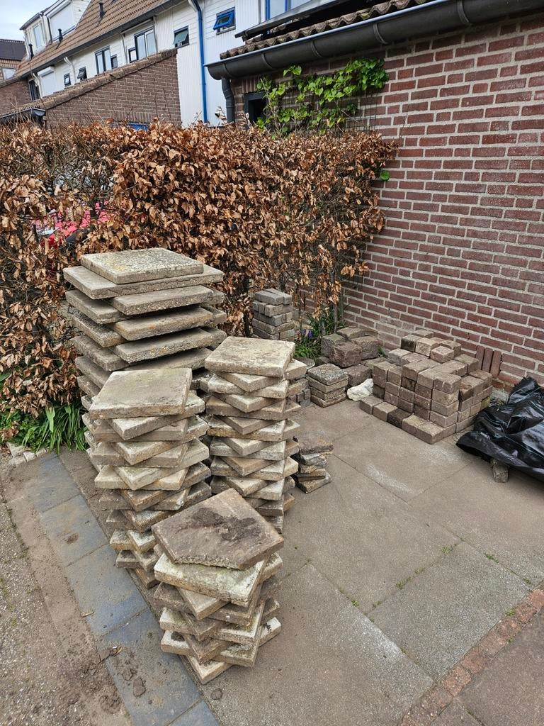 Gratis af te halen gebruikte tegels en stenen, Ophalen