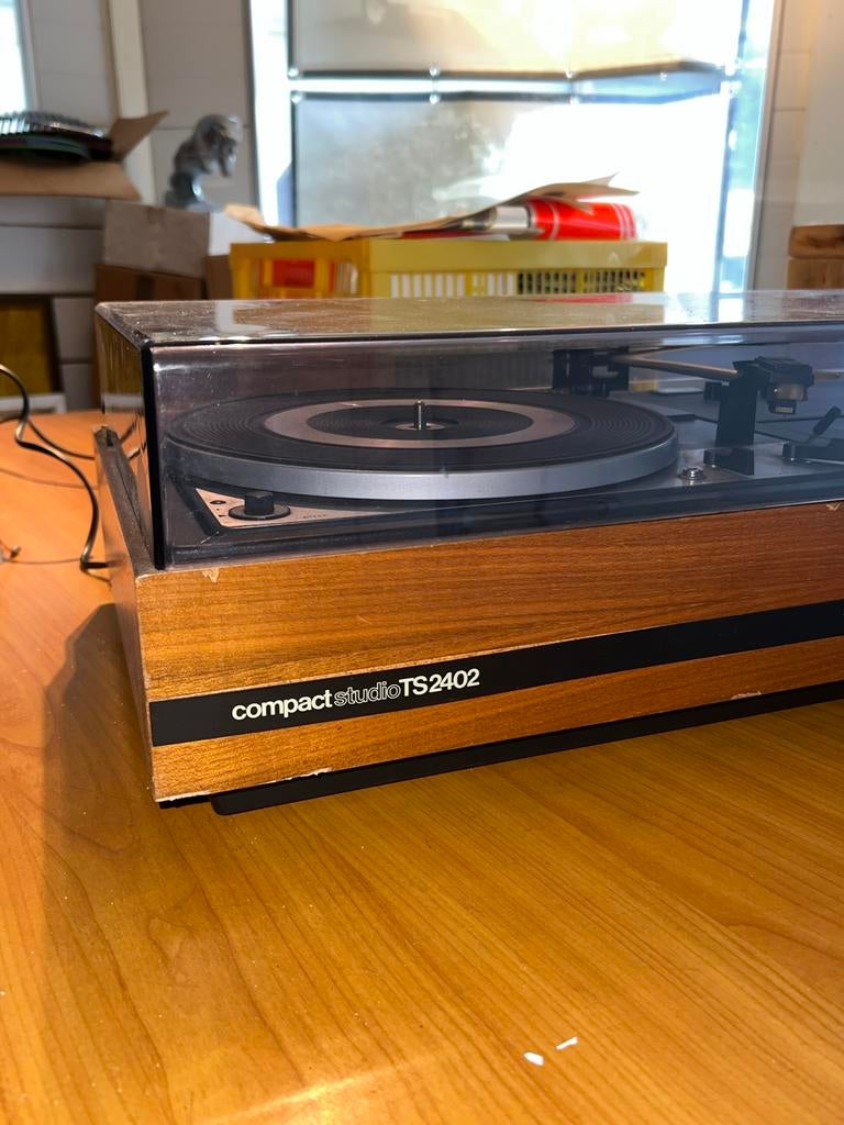 Dual Compact Studio TS2402 Platenspeler met Radio, Ophalen, Gebruikt, Pitch-regelaar, Platenspeler