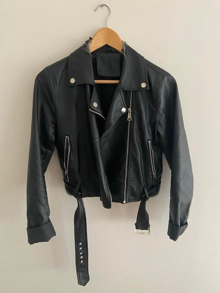 Zwart faux leren jasje Spaans merk, beschadigd, Ophalen, Gedragen, Maat 38/40 (M), Zwart