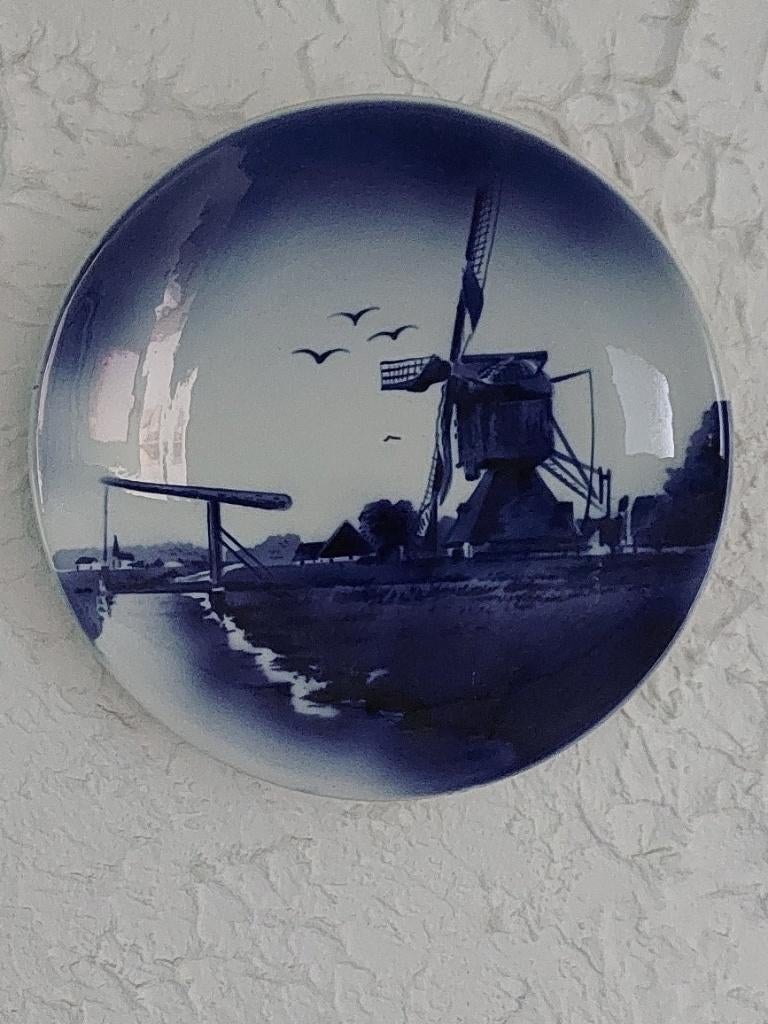Delftsblauw wandbord, molen en brug, Ophalen of Verzenden