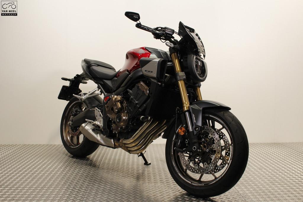 Honda CB650RAC E-CLUTCH (bj 2024) - foto 2