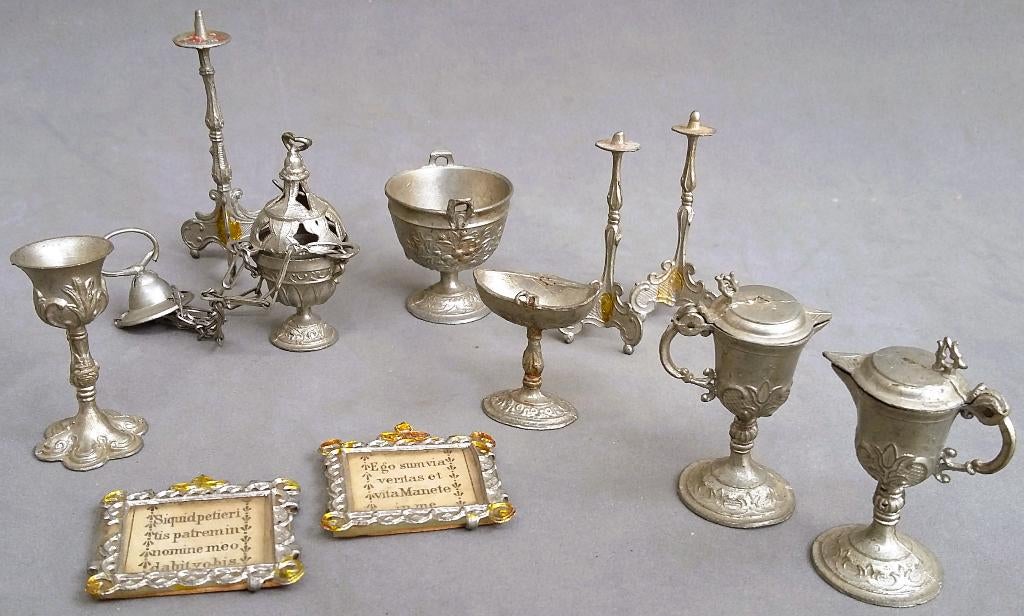 Om 1900 MINIATUUR MINI Tin Les Speel Items Katholieke Kerk