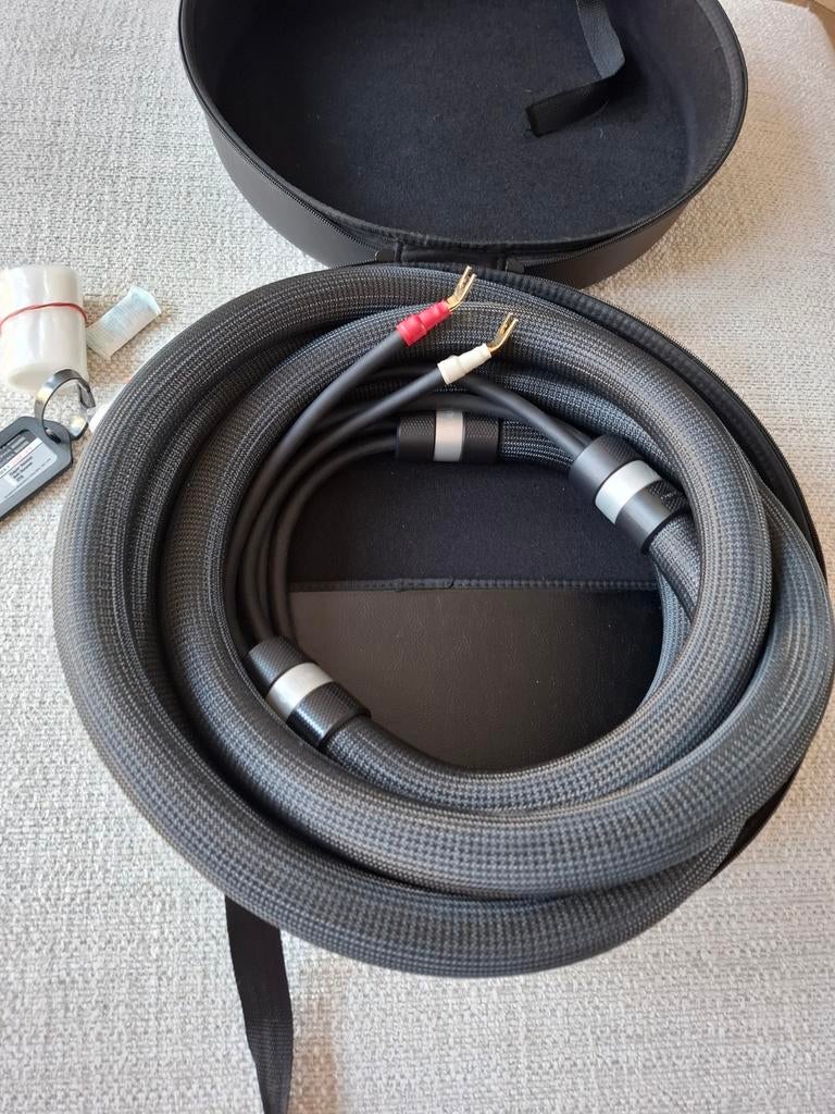 Shunyata Alpha luidsprekerkabel. 3.0M in Nieuwstaat!, Ophalen of Verzenden, Zo goed als nieuw, 2 tot 5 meter, Luidsprekerkabel