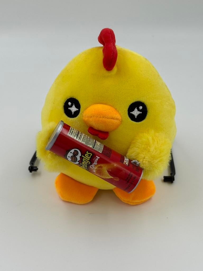 Zuru snackles pluche - gele kuiken met pringles - als nieuw, Ophalen of Verzenden, Zo goed als nieuw, Overige typen