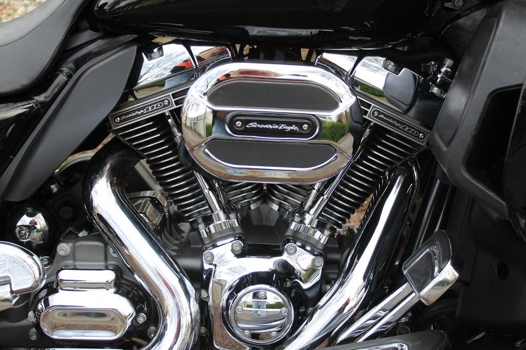 Harley-Davidson Road Glide Road Glide CVO - foto 2