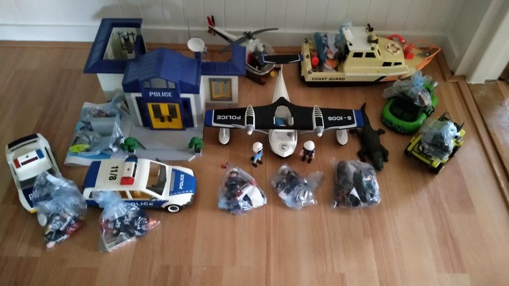 Playmobil politie verzameling 16 complete sets, Kinderen en Baby's, Speelgoed | Playmobil, Ophalen, Zo goed als nieuw, Complete set