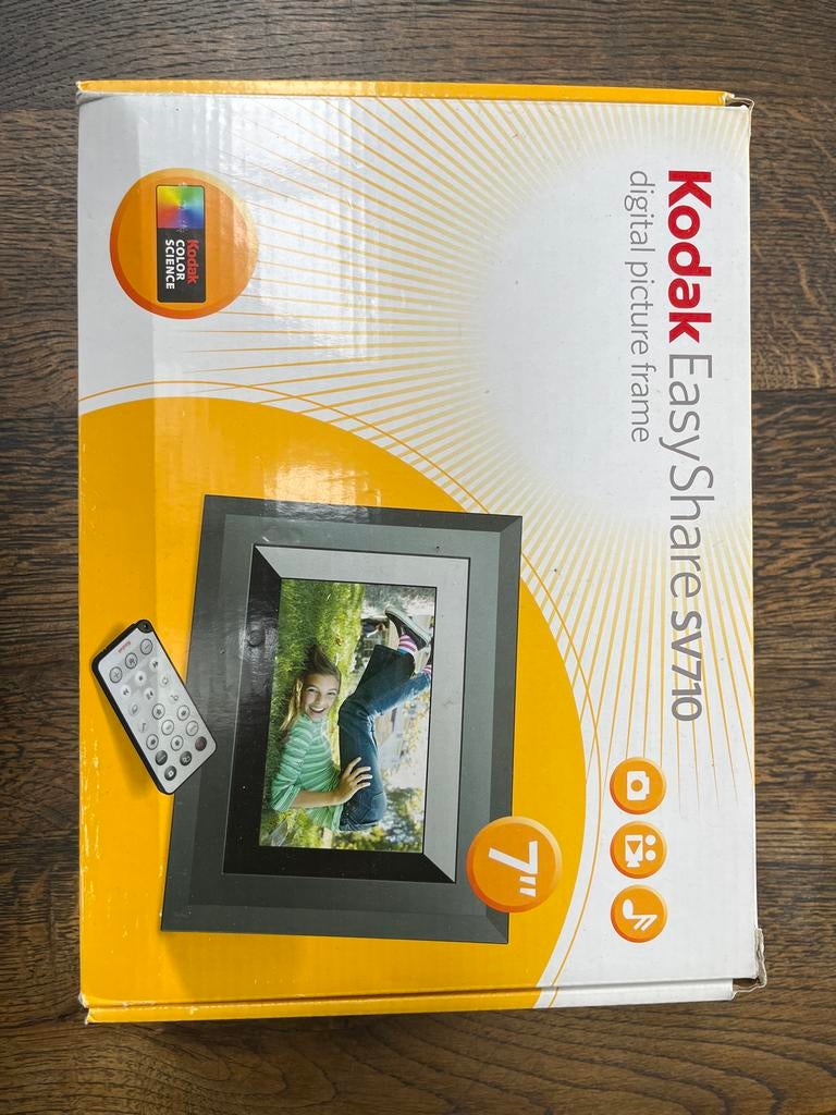 Kodak EasyShare SV710 Digitale Fotolijst 7 inch, Ophalen, Zo goed als nieuw, Kleiner dan 8 inch, Minder dan 1 GB